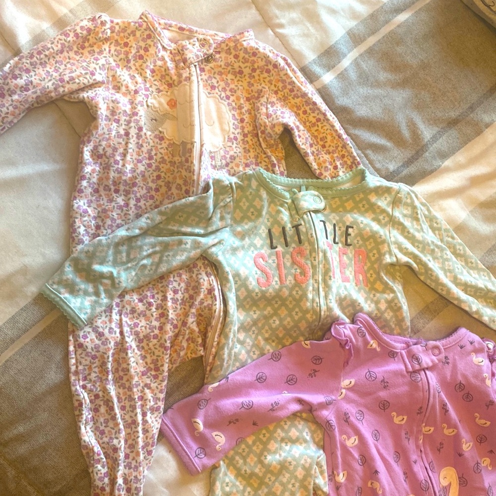 9 months old baby girl bundle! Nine months. Various brands, 13 pieces in total